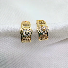 گوشواره برند شین مدل «ملکه قلب‌ها» | آبکاری طلای 24 عیار و درخشش الماس‌گونه