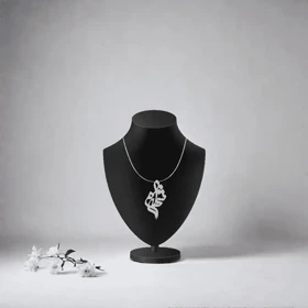 پلاک اسم شهرام و زنجیر