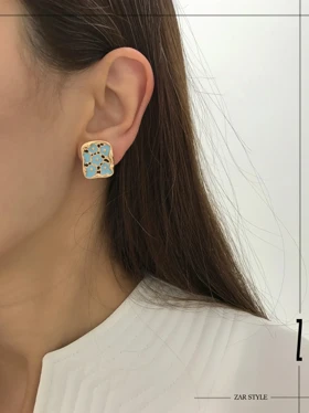 گوشواره میناکاری گل‌دار مستطیلی