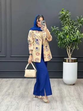 ست مانتو و شلوار چهار دکمه گل‌دار 3277