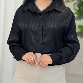 شومیز زنانه طرح دار حریر ساتن