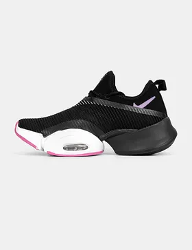 کفش ورزشی زنانه Nike