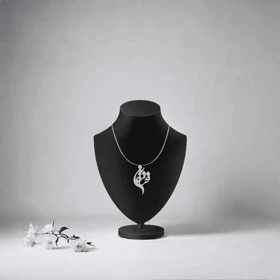 پلاک اسم فرزین و زنجیر