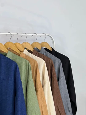 مانتو جلو دکمه لیا