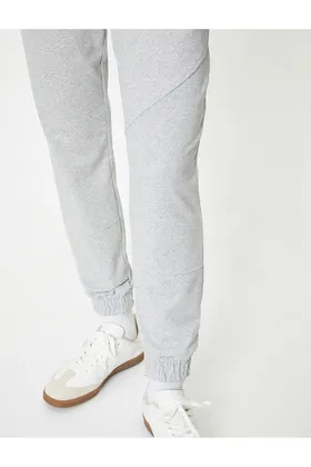 جیب شلوار ورزشی Jogger با جیب کمری با تناسب راحت 5WAL40007IK