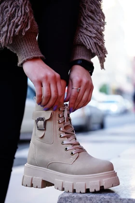 بوت و نیم بوت زنانه نوبوک nubbock