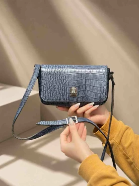 کیف چرم زنانه طوسی ابر و بادی سنگی
