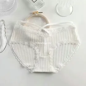 شورت زنانه کبریتی دو خط ضربدری