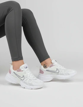 کفش دویدن زنانه نایکی V2K Run W