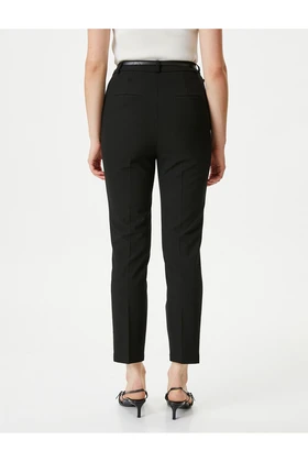 شلوار سیگاری پارچه ای کمر بلند با جزئیات کمربند 4SAK40031UW