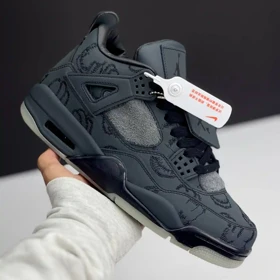 کفش نایک ایر جردن فور کاز مستر کوالیتی طوسی تیره Nike Air Jordan 4 KAWS Dark Grey