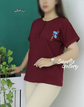 تیشرت جلو دکمه شاخه گل