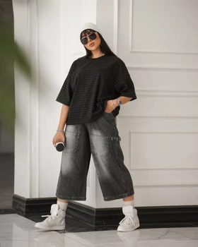 ست تیشرت نگین‌دار و شلوار وایت لگ