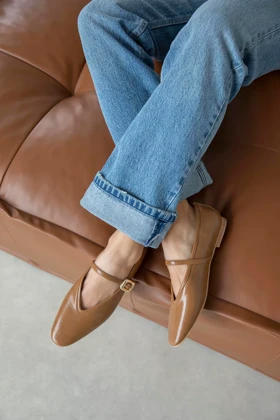 کالج زنانه استراسونس straswans