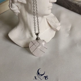 گردنبند باربی سنگ رزکوارتز اصل