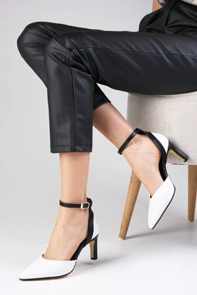 کفش پاشنه‌بلند کلاسیک زنانه میوگوستو mio-gusto