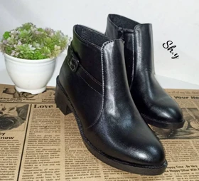 نیم بوت تخت اداری