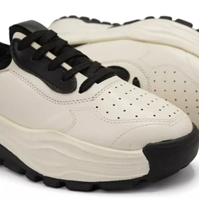 کفش راحتی زنانه مدل Stradivarius Sneakers - SKGr65