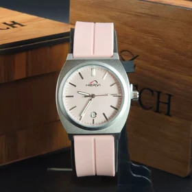 ساعت مچی مردانه هری Heryi 4222 تاریخ دار با بند رابر و قفل پروانه ای مگنتی