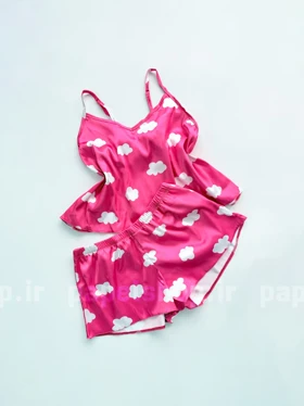 ست لباس خواب تاپ و شورتک ساتن طرح ابر