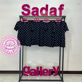 تیشرت خال‌خالی مشکی sinsay
