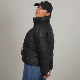 کاپشن جیب زیپ‌دار