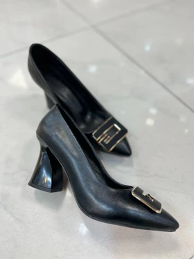 کفش مجلسی پاشنه‌بلند