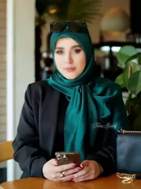 روسری مجلسی شاین دار مدل سرو