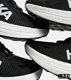 کفش کتانی مشکی سفید آبی HOKA