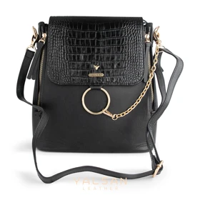 کوله پشتی زنانه چرم یلسان مدل آدرینا کد 055-GC (مشکی)