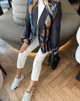 کت شلوار طرح‌دار