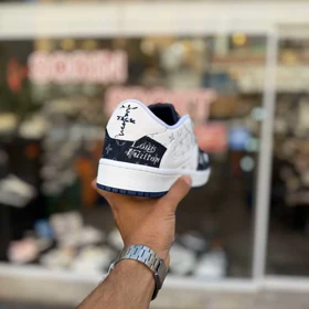 کتانی نایک ترویس سرمه ای سفید کد 6671