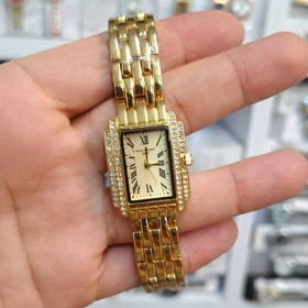 ساعت مچی زنانه پتک فیلیپ Patek Philippe موتور کوارتز باکیفیت و طراحی زیبا (بند طلائی صفحه طلائی)