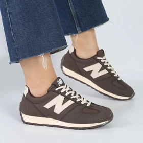کفش و کتانی زنانه و دخترانه مدل نیوبالانس NEWBALANCE رنگ قهوه ای کد M1104