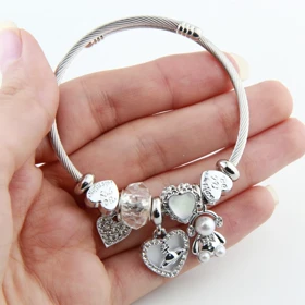 دستبند پاندورا مدل قلب و سیاره