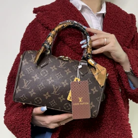 کیف دوشی زنانه طرح لویی ویتون کد 2050