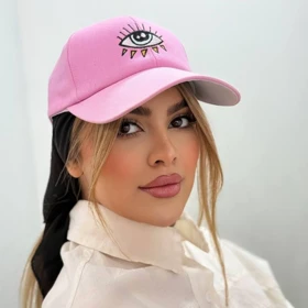 کلاه بیسبالی گلدوزی‌چشم آبی