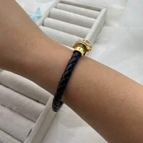 دستبند چرم طرح امگا