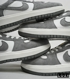 کفش کتانی مردانه سفید طوسی نایک NIKE SB