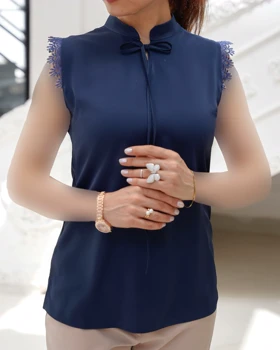 زیر مانتویی الیزه