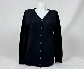 کاردیگان زنانه طرح گل‌دوزی ژاکت یقه هفت مجلسی (لبه موج‌دار)