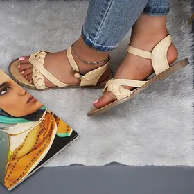 صندل دخترانه کرم مدل alma