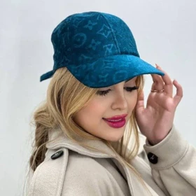 کلاه بیسبالی مخملی LV
