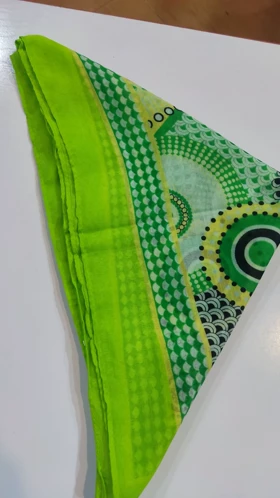 روسری زنانه نخی طرحدار