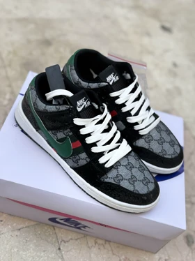 کتانی نایک اس بی گوچی