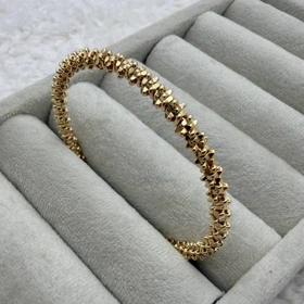 بنگل خاویاری در دو رنگ