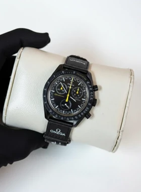 ساعت مچی امگا سواچ مشکی عقربه زرد