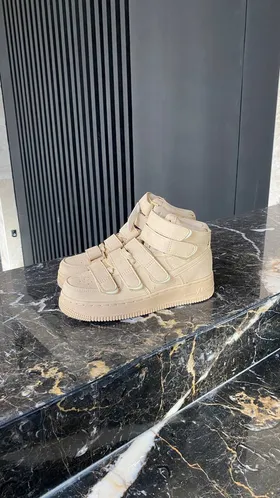 کتانی نایک ایرفورس ساق‌دار کرم بیلی آیلیش sNike Air Force 1 High Billie Eilish sneakers