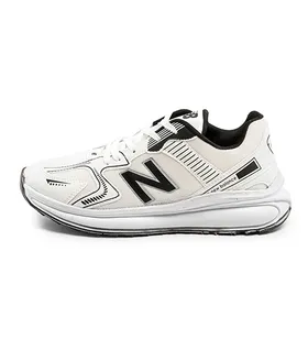 کفش ورزشی مردانه New Balance