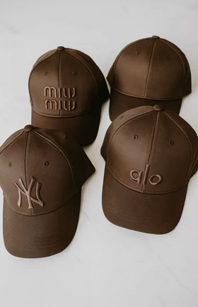 کلاه وارداتی طرحدار قهوه ای